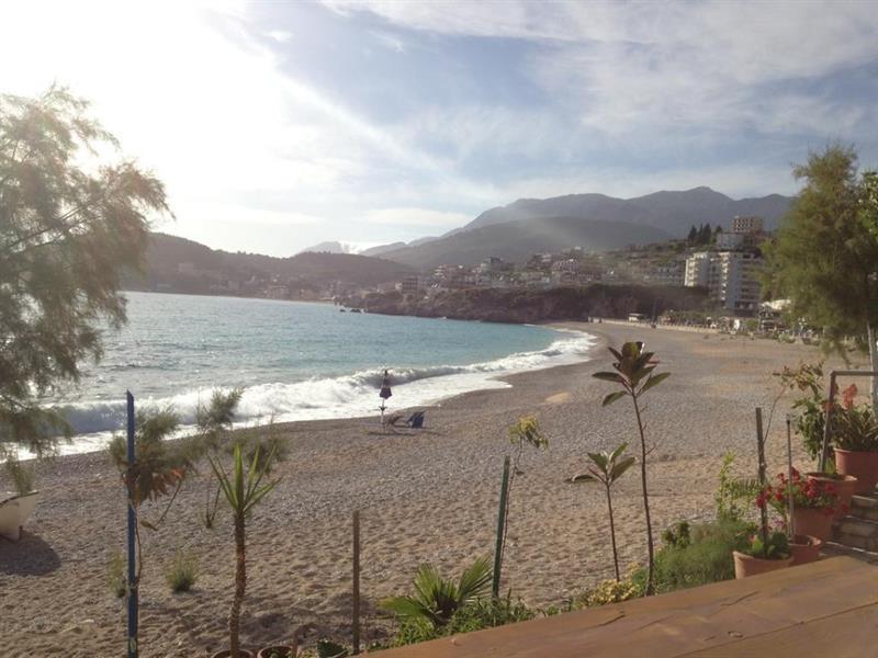 Rondos Hotel Himare Exterior photo