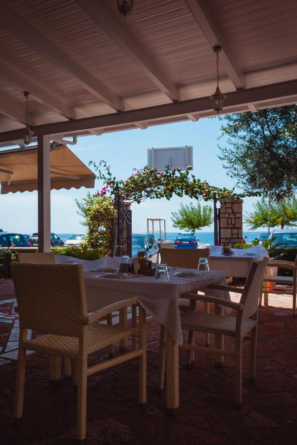 Rondos Hotel Himare Exterior photo