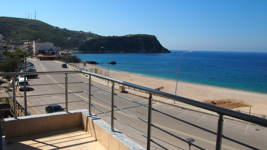 Rondos Hotel Himare Exterior photo