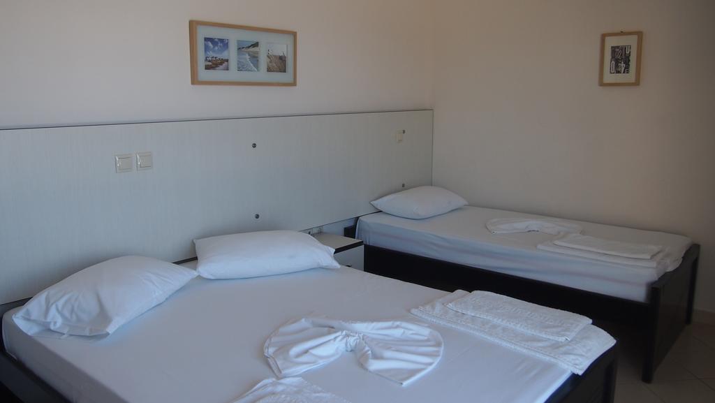 Rondos Hotel Himare Exterior photo