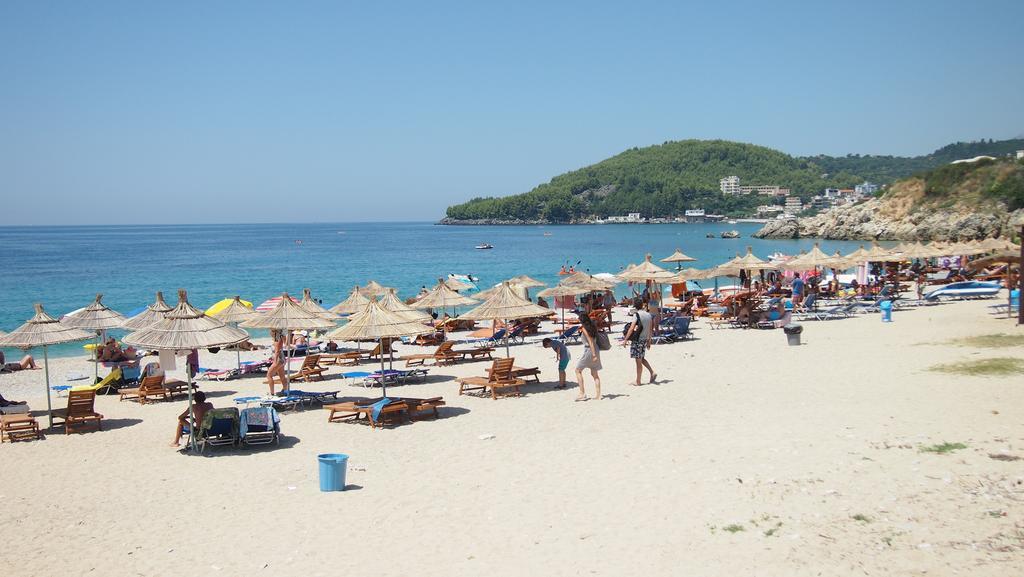 Rondos Hotel Himare Exterior photo