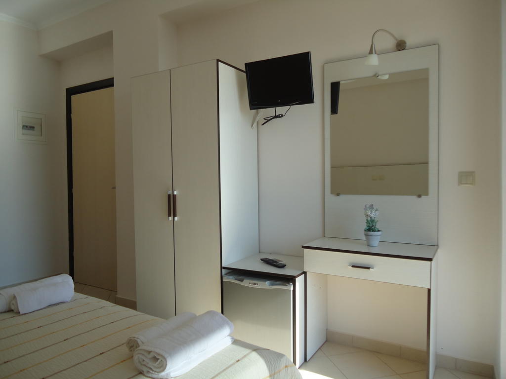 Rondos Hotel Himare Room photo