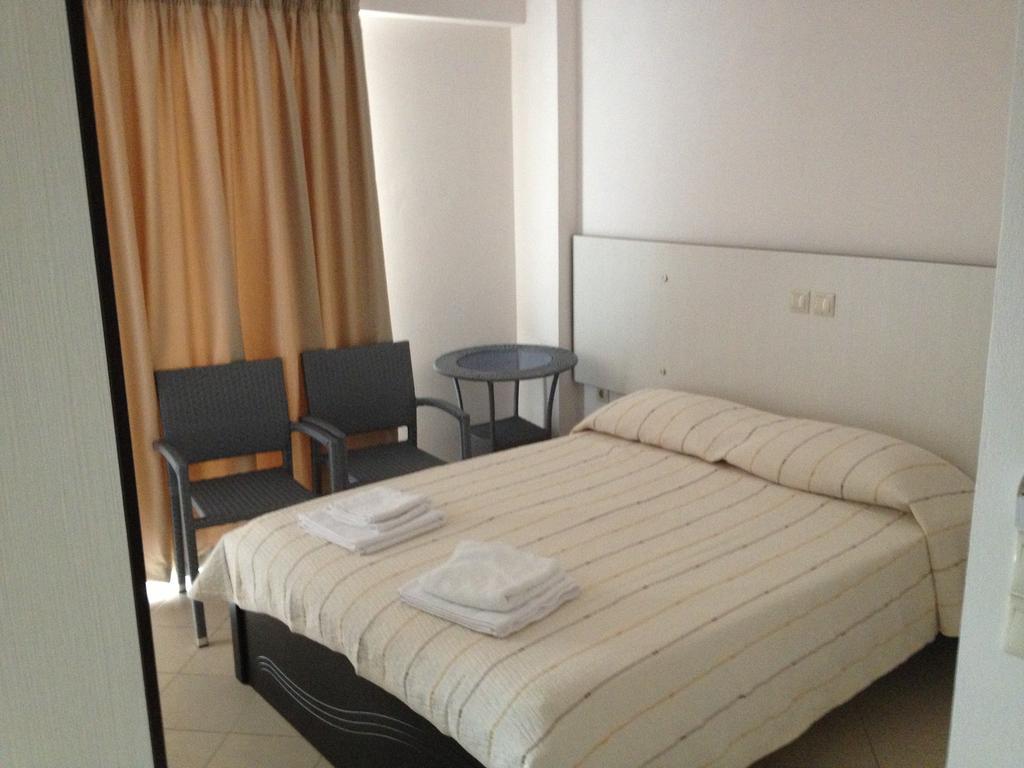 Rondos Hotel Himare Room photo