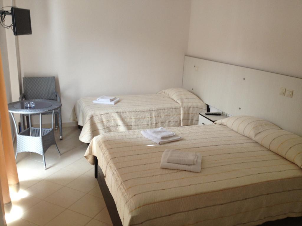 Rondos Hotel Himare Room photo
