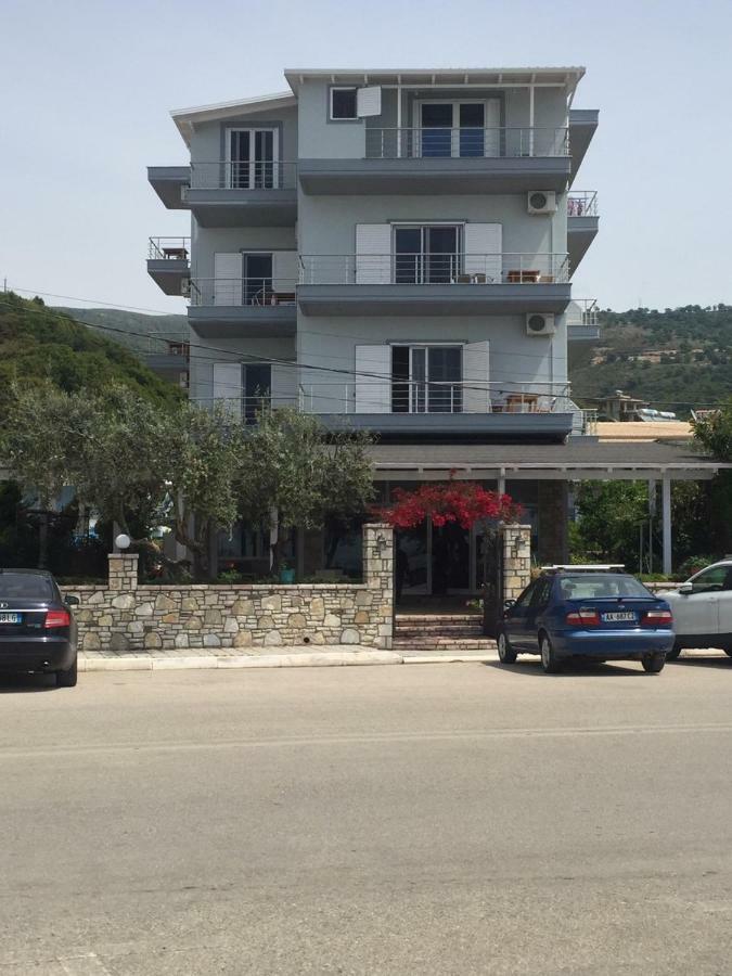 Rondos Hotel Himare Exterior photo